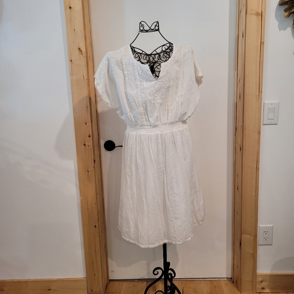 Sonoma Life Style size L. White blouse/dress.  V neck with applicade lace.
